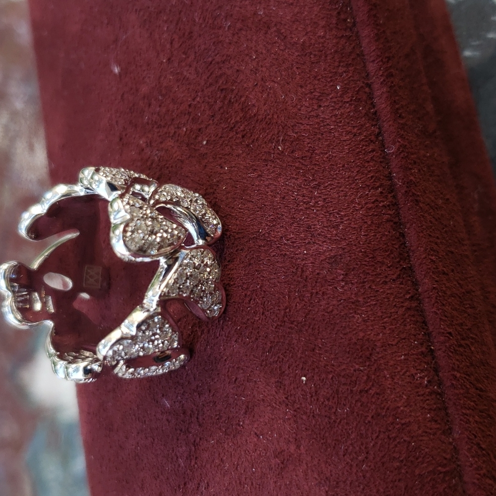 Pavia diamond ring